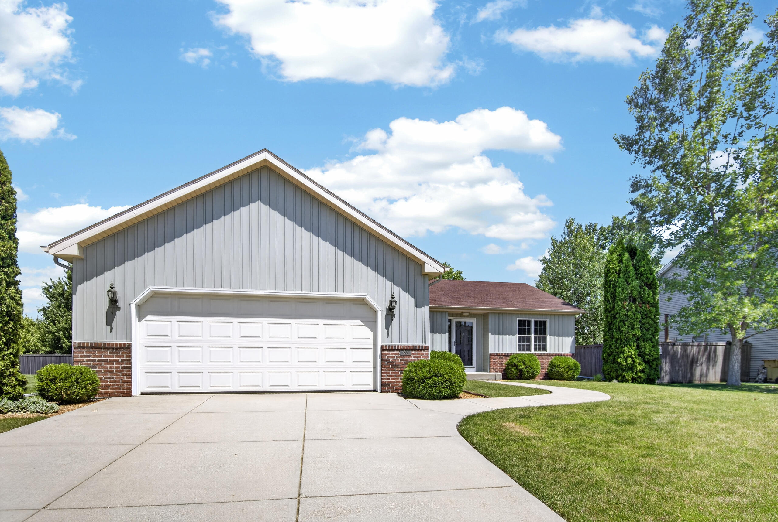 9300 63rd Street Kenosha, WI 53142 - Photo 2 of 24 IMG_4698