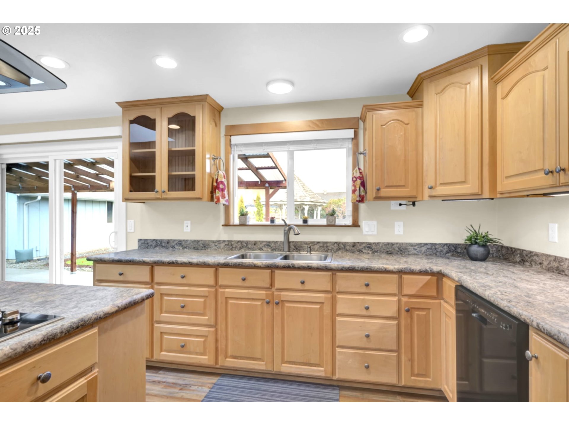 976 Northridge Avenue Springfield, OR 97477 - Photo 22 of 45 Gallery Image 22