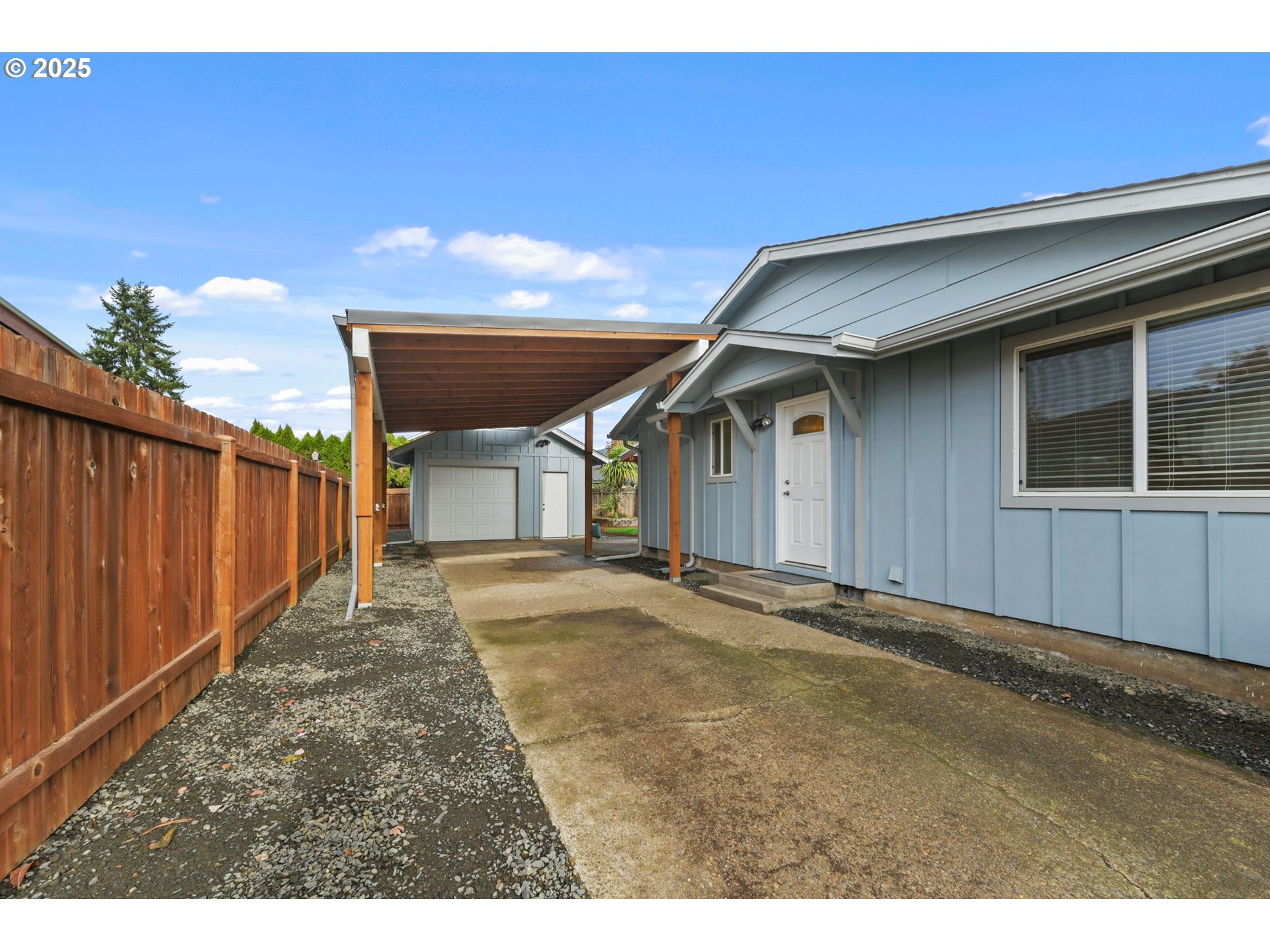 976 Northridge Avenue Springfield, OR 97477 - Photo 5 of 45 Gallery Image 5
