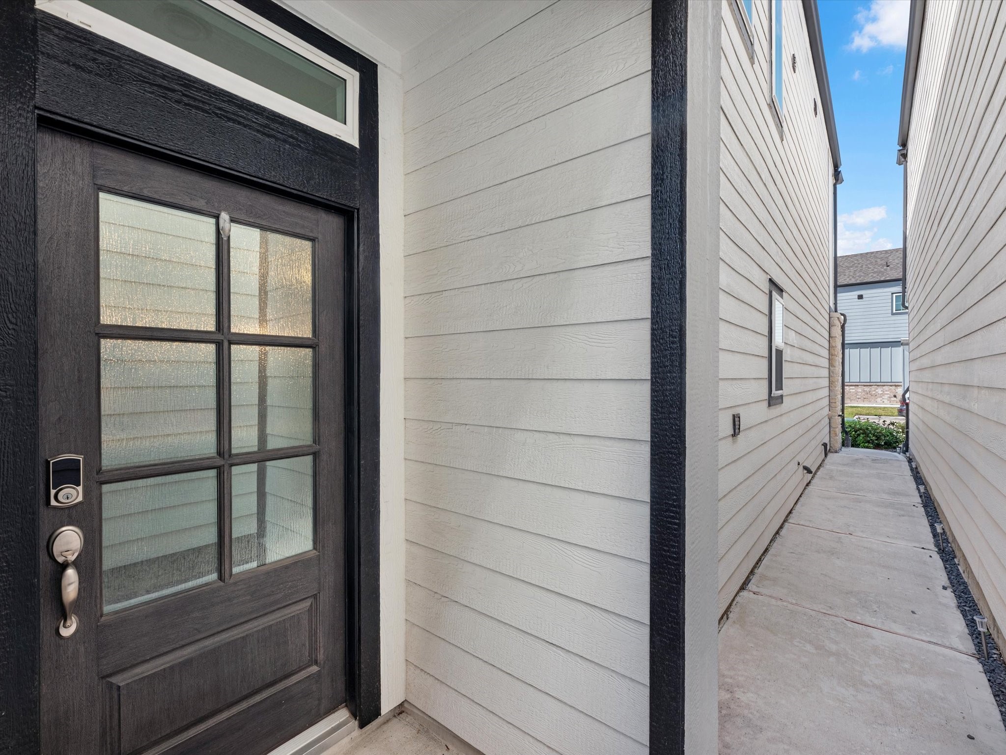 8313 Rising Strm Drive Houston, TX 77063 - Photo 6 of 31