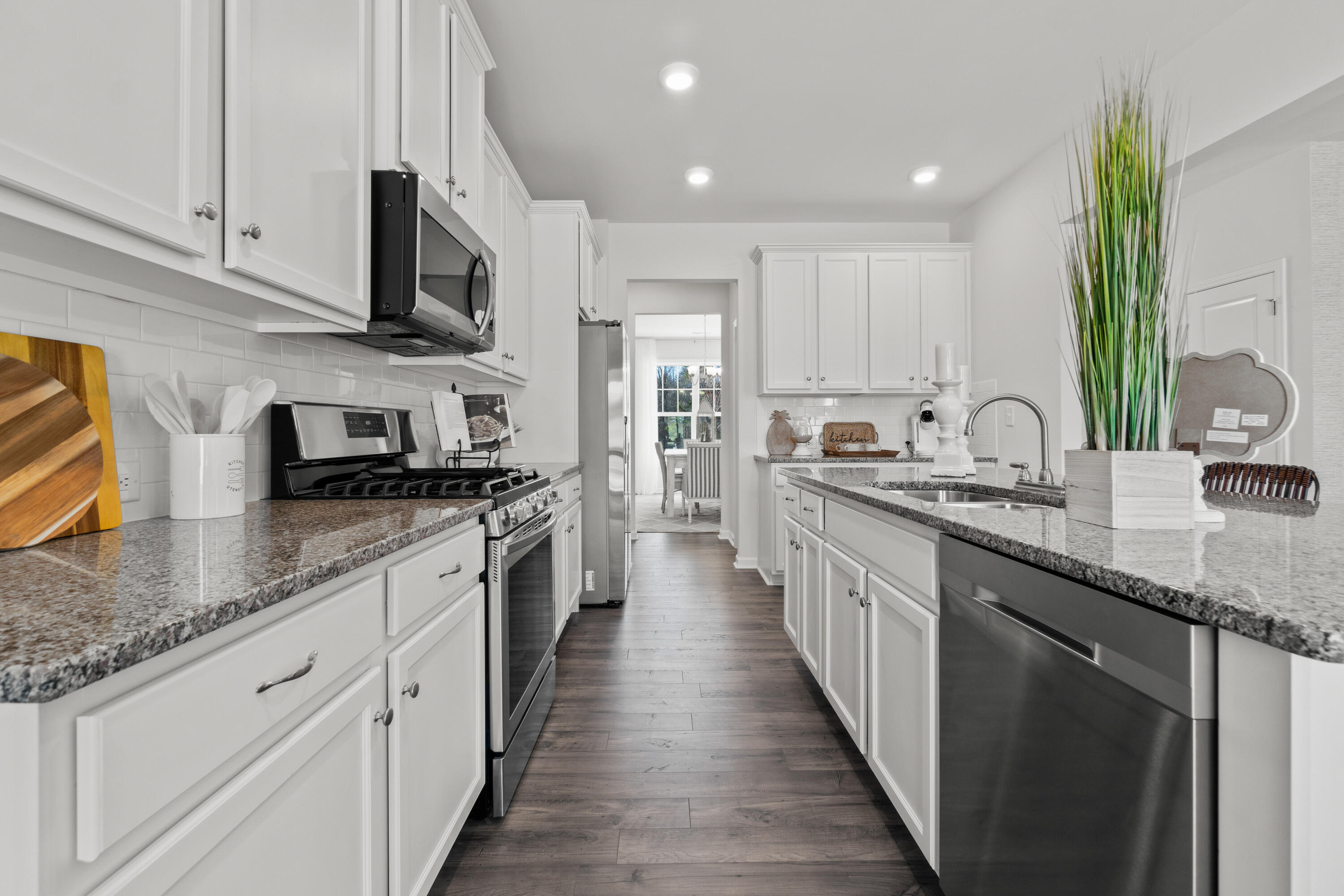 6370 Whirlaway Road Graniteville, SC 29829 - Photo 25 of 43 CLT_STF_Brantley_Model Home Photos_Kitch