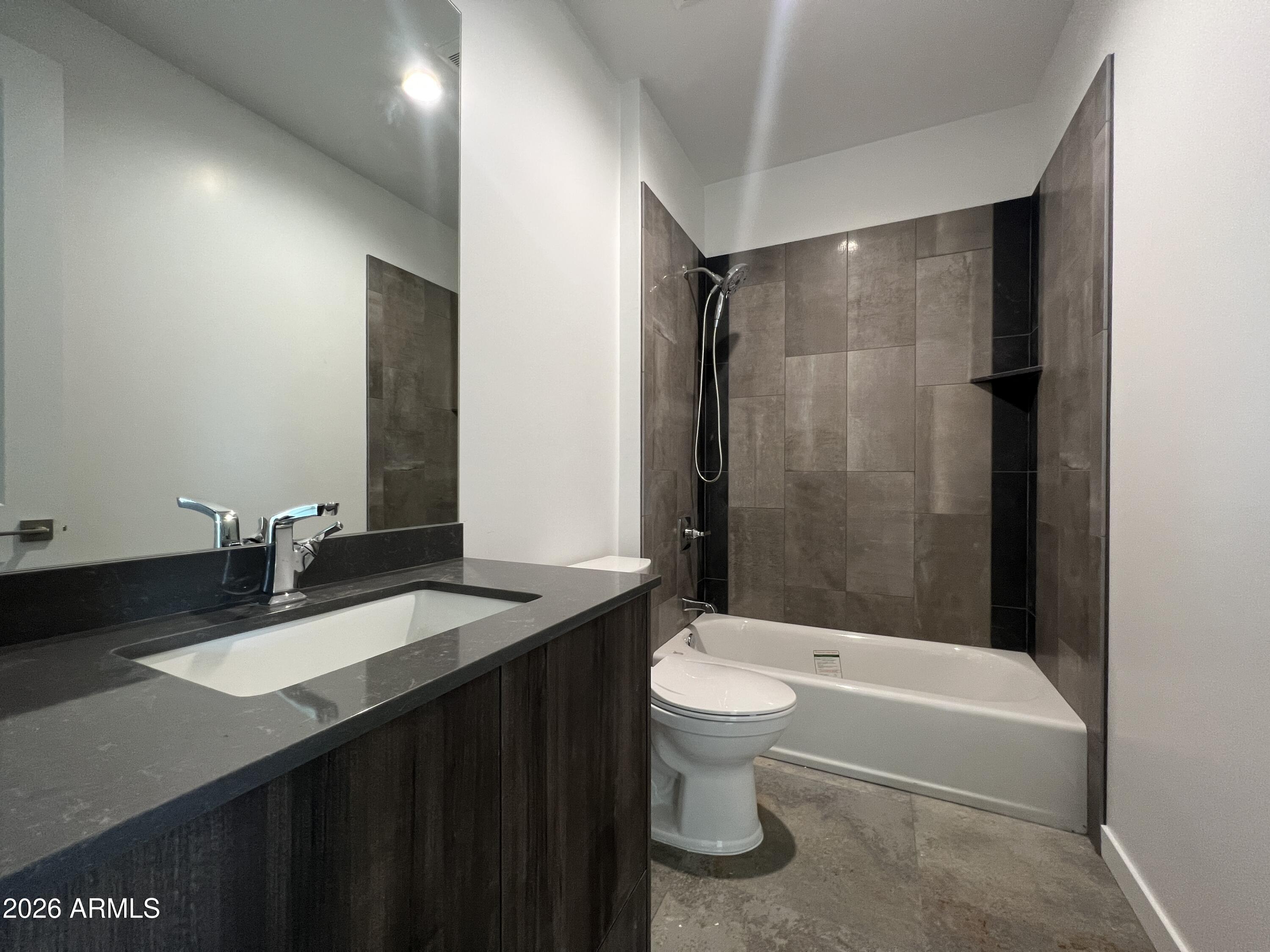 509 East Mountain View Road Phoenix, AZ 85020 - Photo 12 of 18 Guest Bath 2
