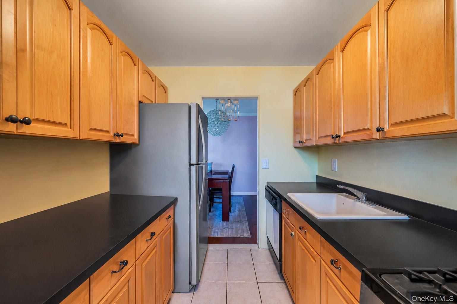 57 Adams Road, Unit 2D Central Islip, NY 11722 - Photo 7 of 14