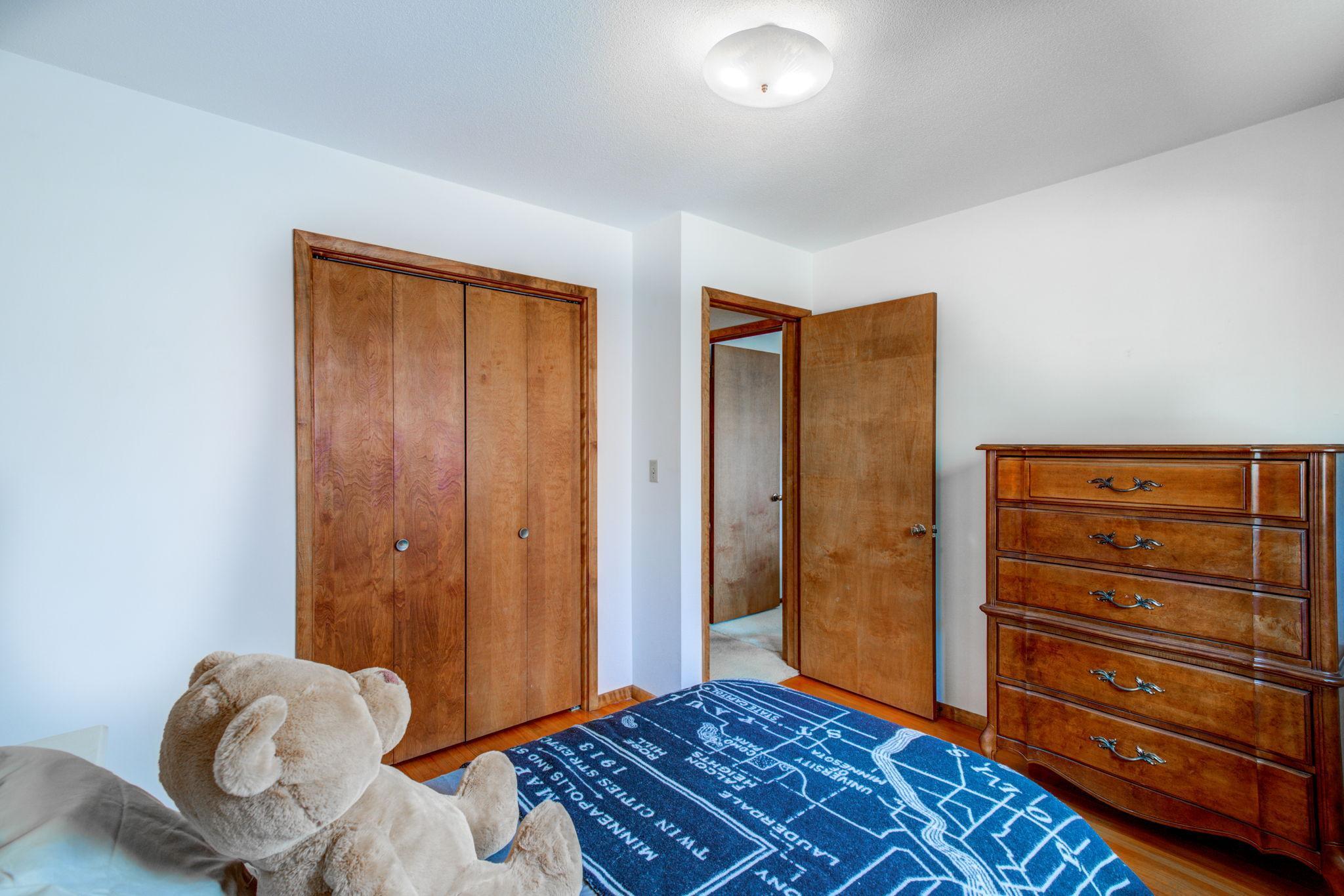 1021 Cobb Road Shoreview, MN 55126 - Photo 11 of 25 Gallery Image 11