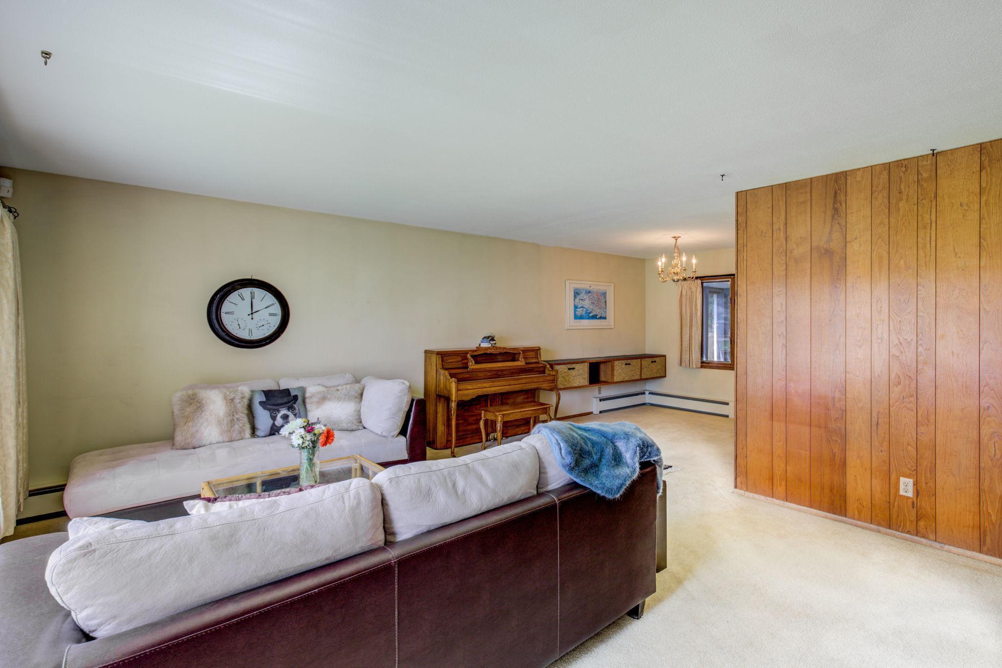 1021 Cobb Road Shoreview, MN 55126 - Photo 3 of 25 Gallery Image 3