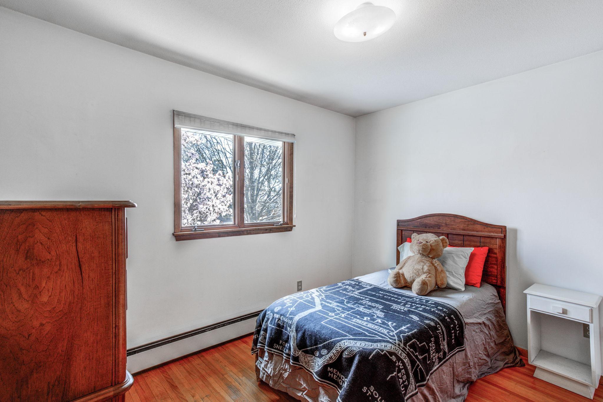 1021 Cobb Road Shoreview, MN 55126 - Photo 10 of 25 Gallery Image 10