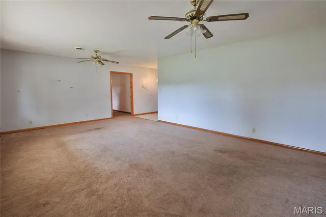 $130,000 | 17 Hilltop Drive, Hillsboro, IL 62049