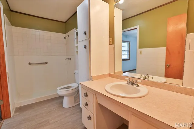 $130,000 | 17 Hilltop Drive, Hillsboro, IL 62049