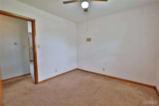 $130,000 | 17 Hilltop Drive, Hillsboro, IL 62049