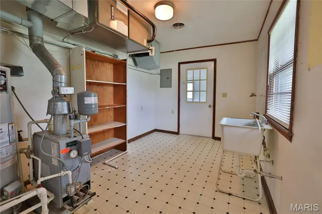 $130,000 | 17 Hilltop Drive, Hillsboro, IL 62049