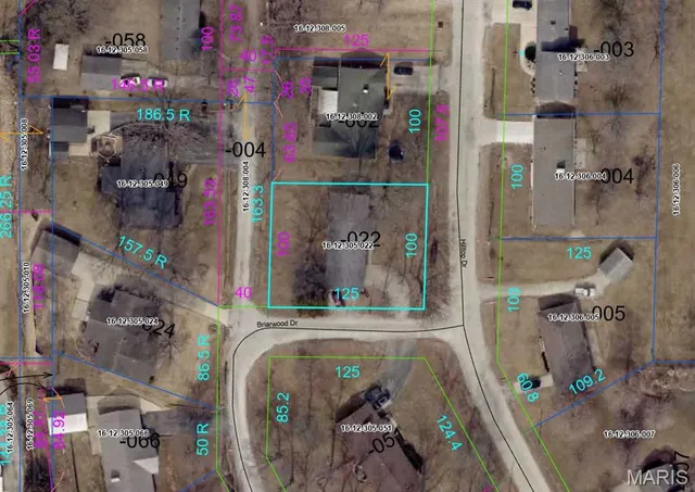 $130,000 | 17 Hilltop Drive, Hillsboro, IL 62049