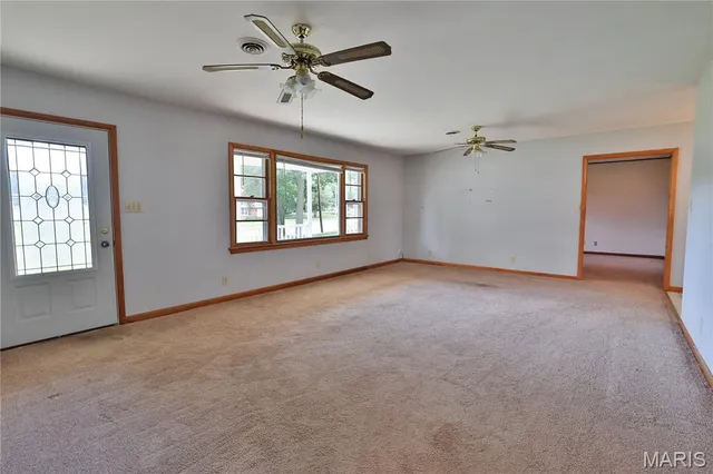 $130,000 | 17 Hilltop Drive, Hillsboro, IL 62049