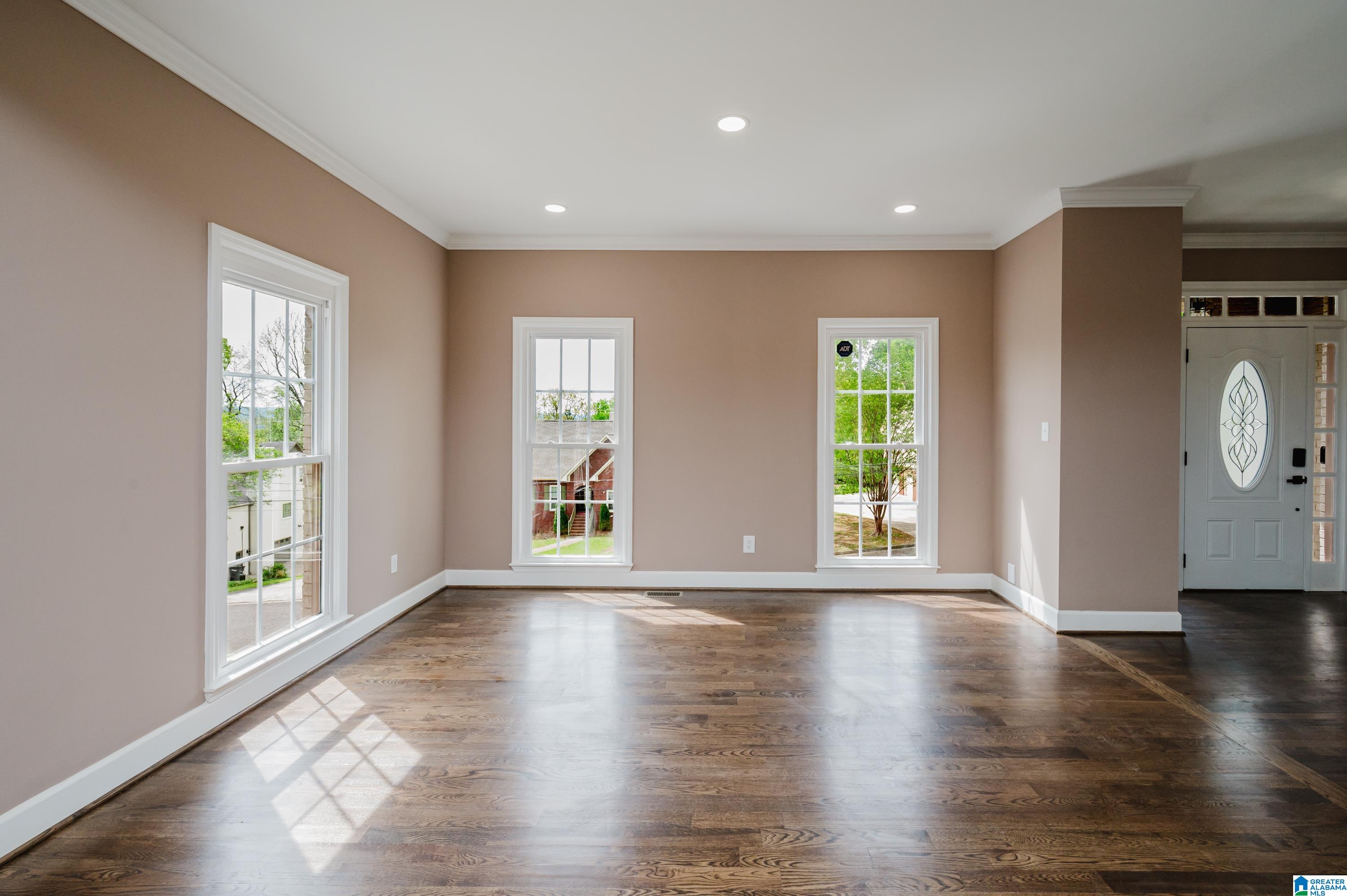 3308 Saddlebrook Circle Birmingham, AL 35210 - Photo 8 of 68