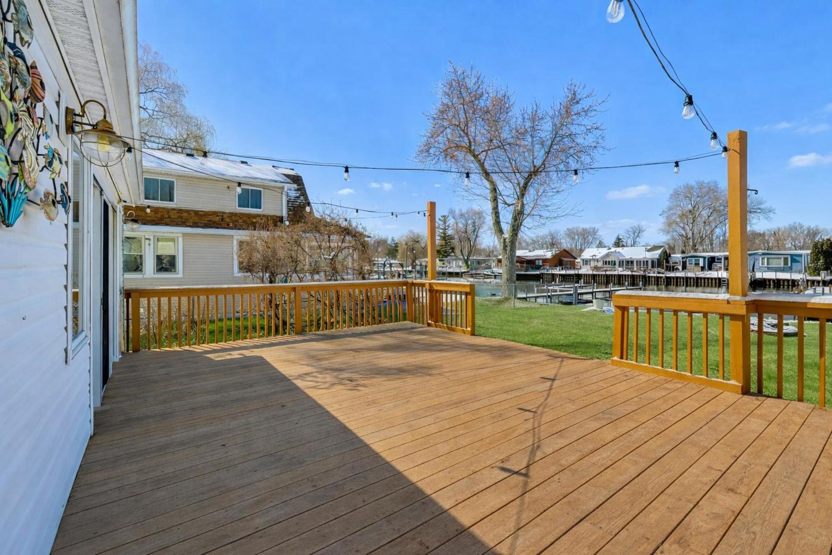 37464 North Terrace Lane Spring Grove, IL 60081 - Photo 25 of 40 a view of a house with a swimming pool