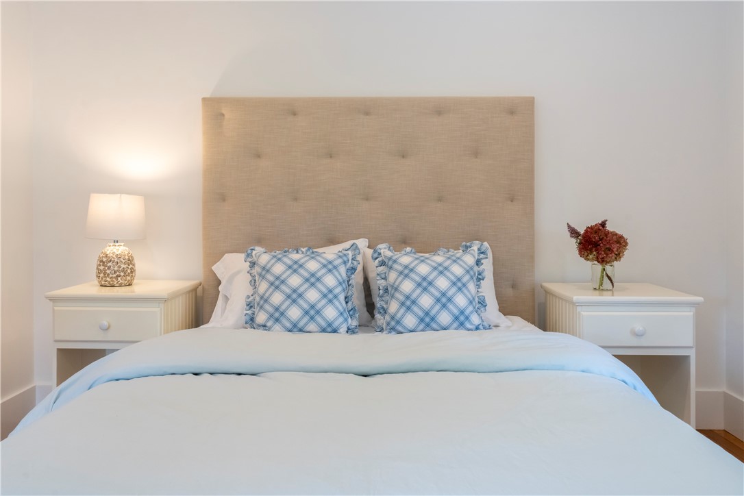 69 Carroll Avenue Newport, RI 02840 - Photo 18 of 27