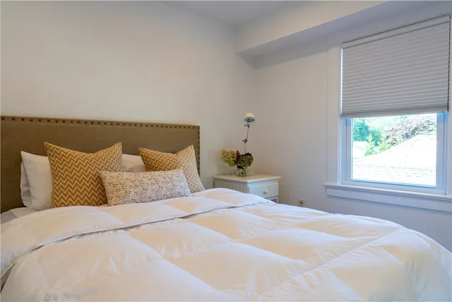 $5,000 | 69 Carroll Avenue, Newport, RI 02840