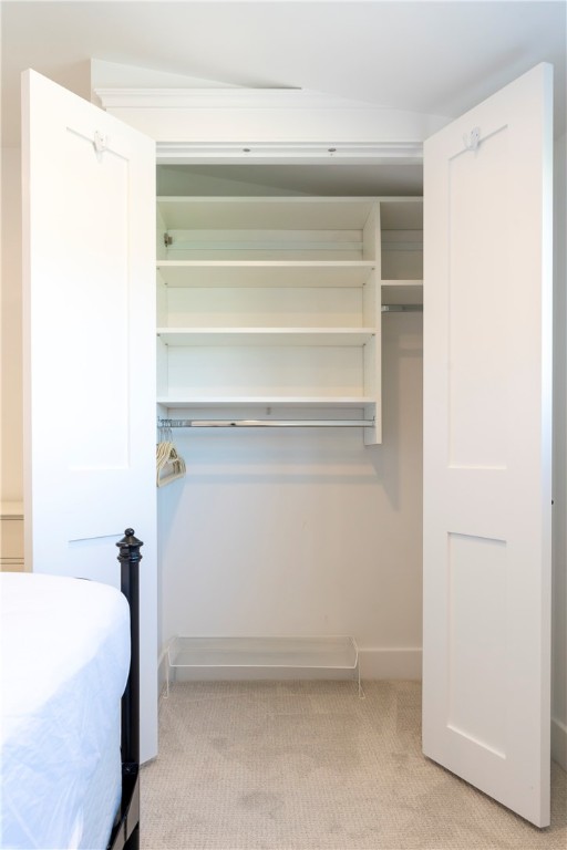 69 Carroll Avenue Newport, RI 02840 - Photo 7 of 27