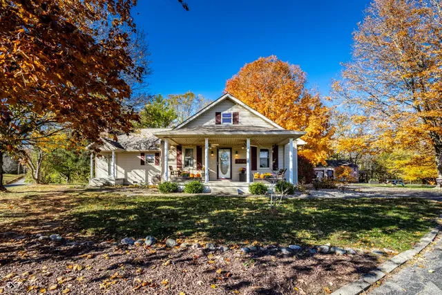 $415,000 | 3255 South Greensboro Pike, New Castle, IN 47362