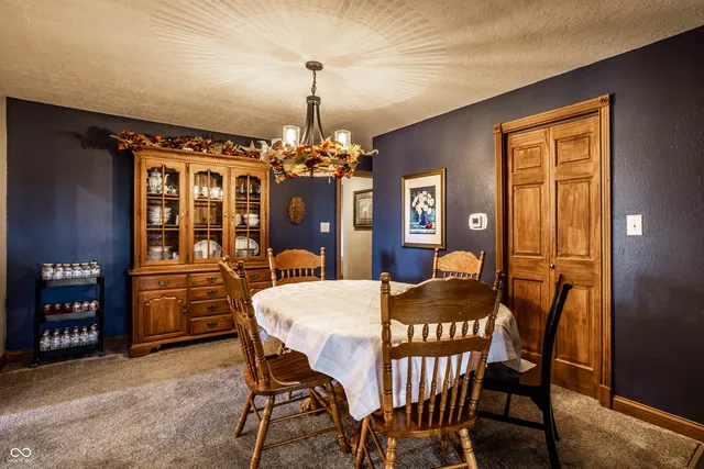 $415,000 | 3255 South Greensboro Pike, New Castle, IN 47362