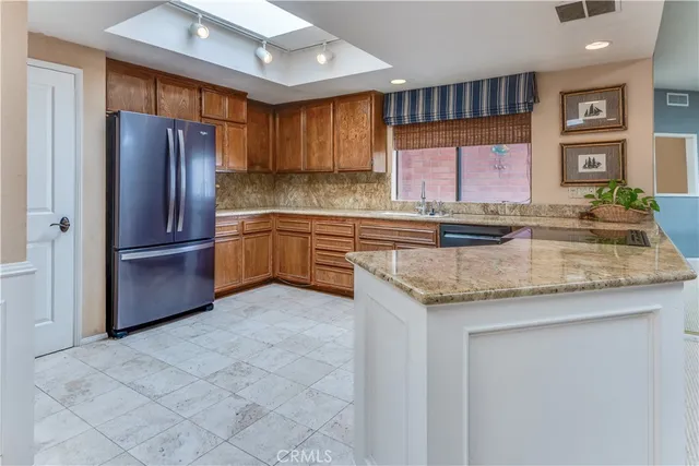 $950,000 | 2306 Palos Verdes Drive West, Unit 302, Palos Verdes Estates, CA 90274