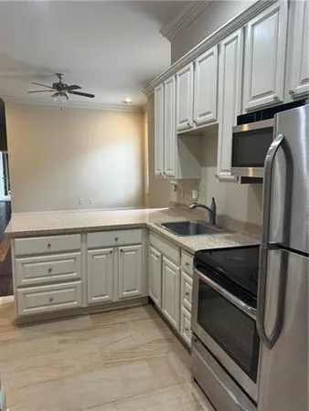 $1,600 | 2417 Napoleon Avenue, New Orleans, LA 70115