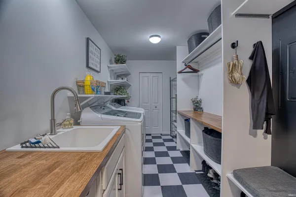 $475,000 | 1755 Brian Drive, Newburgh, IN 47630