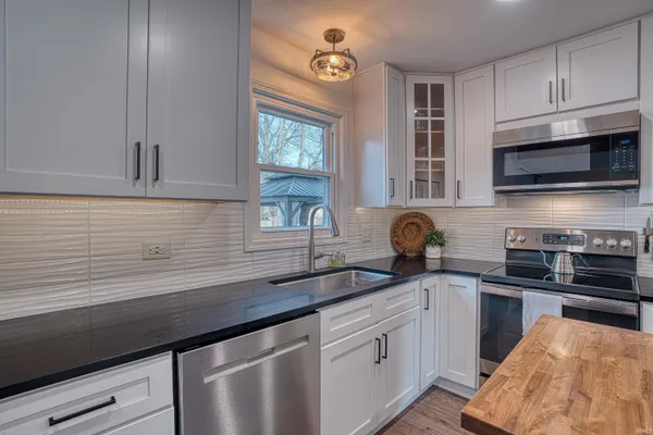 $475,000 | 1755 Brian Drive, Newburgh, IN 47630