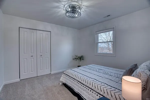 $475,000 | 1755 Brian Drive, Newburgh, IN 47630
