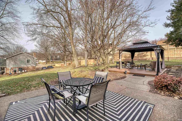 $475,000 | 1755 Brian Drive, Newburgh, IN 47630