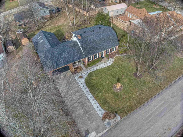 $475,000 | 1755 Brian Drive, Newburgh, IN 47630