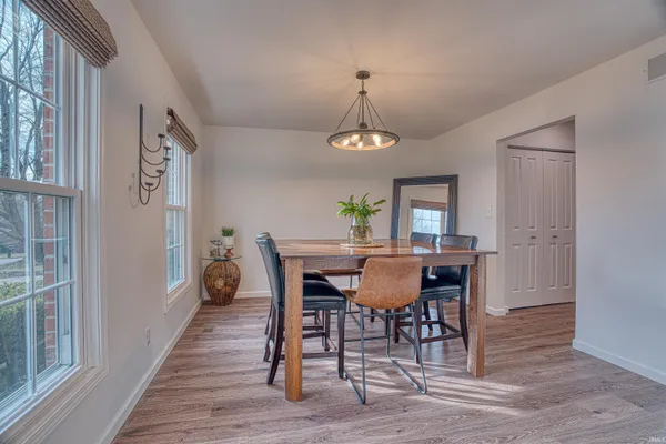 $475,000 | 1755 Brian Drive, Newburgh, IN 47630