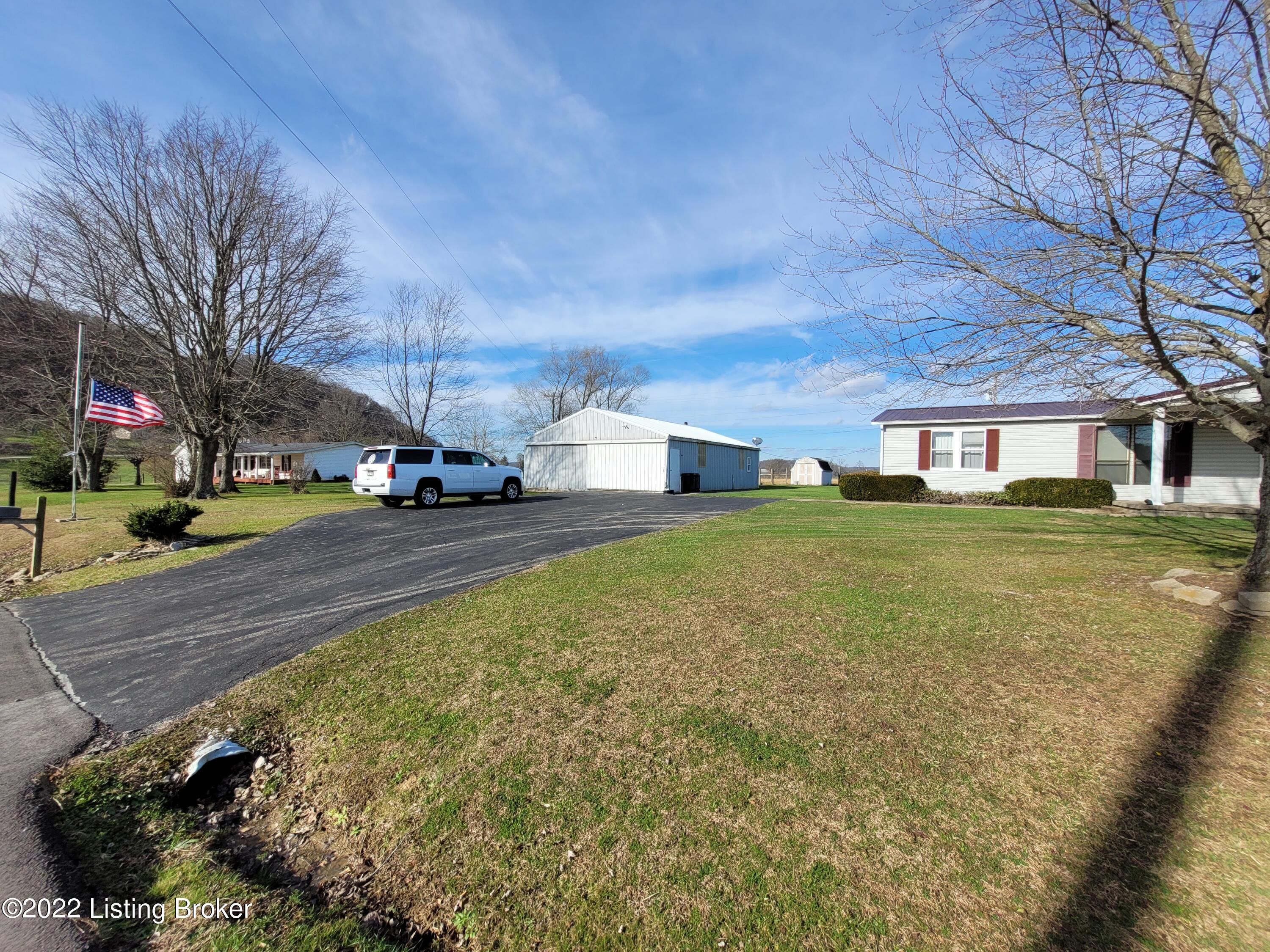 183 Greens Bottom Road Carrollton, KY 41008 - Photo 2 of 25 20220105_134012