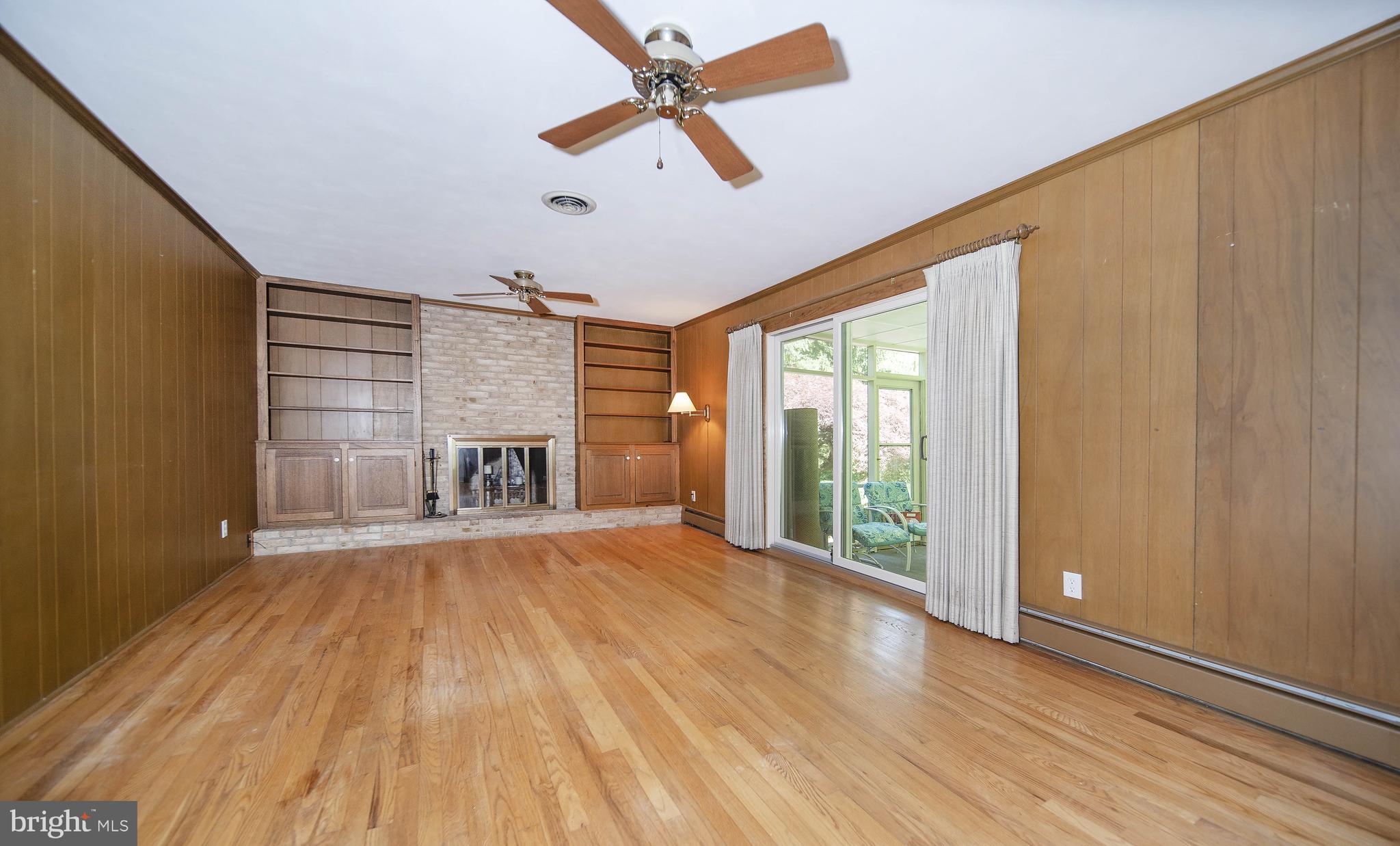 13 Lamatan Road Newark, DE 19711 - Photo 12 of 26 Family Room with Fireplace