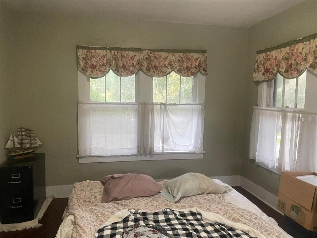 635 Northeast 9th Avenue Gainesville, FL 32601 - Photo 10 of 28