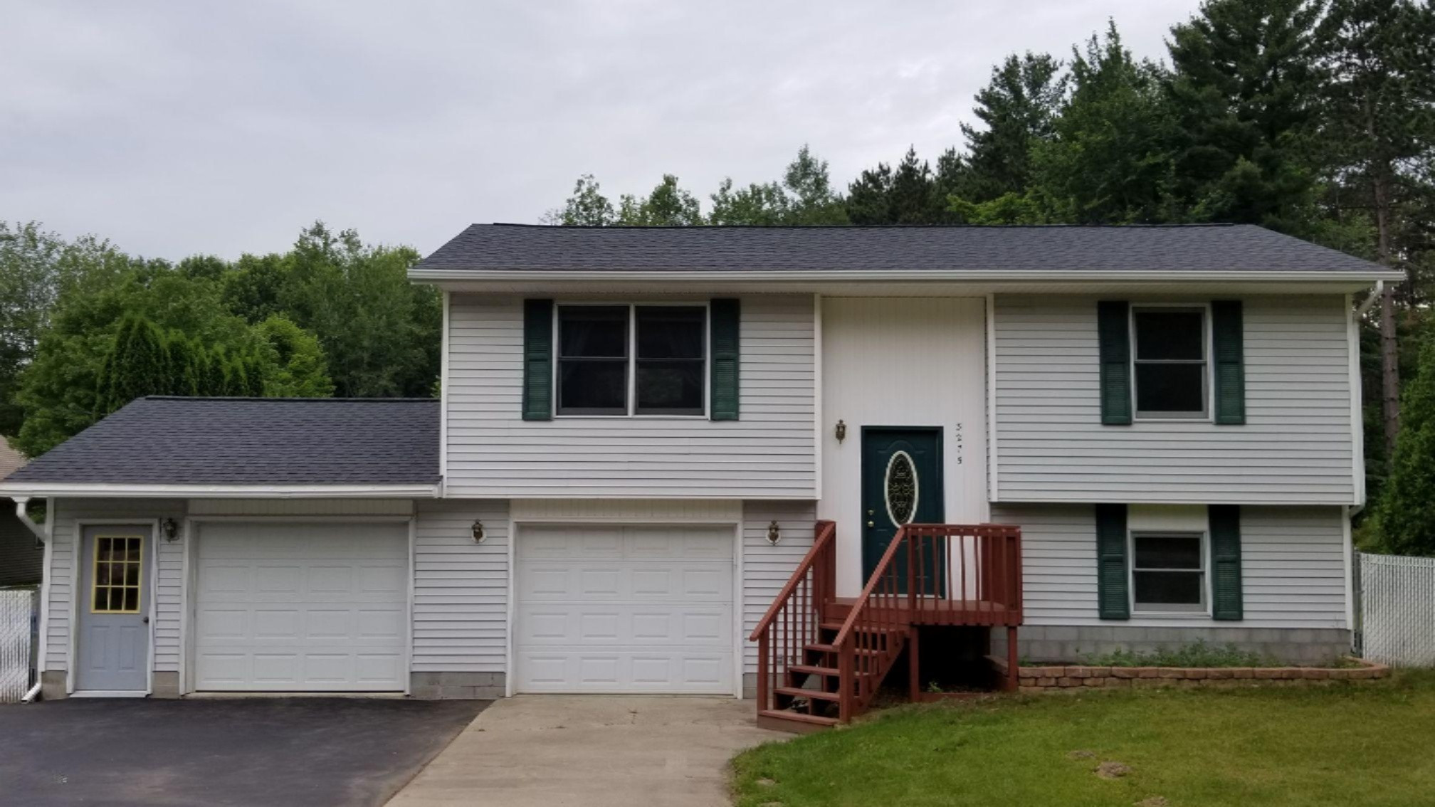 3275 Blackmer Road Ravenna, MI 49451 - Photo 1 of 3 Front