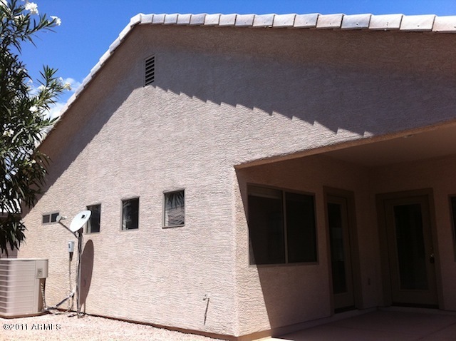 C:\fakepath\023-271272 - Rear