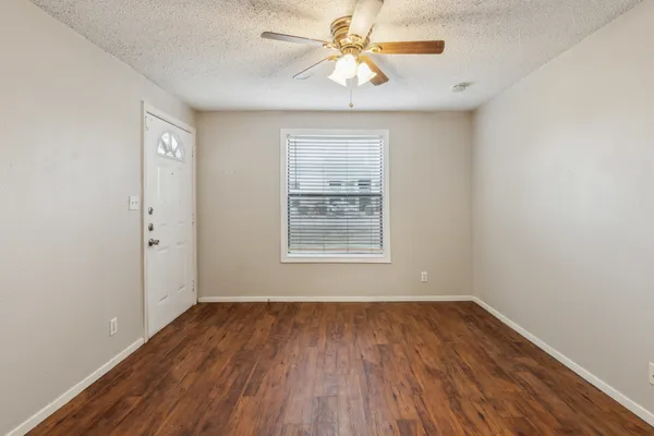 $1,300 | 20600 Bonanza Street, Unit 4, Lago Vista, TX 78645
