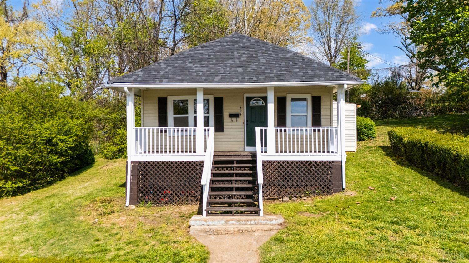 702 13th Street Altavista, VA 24517 - Photo 1 of 44