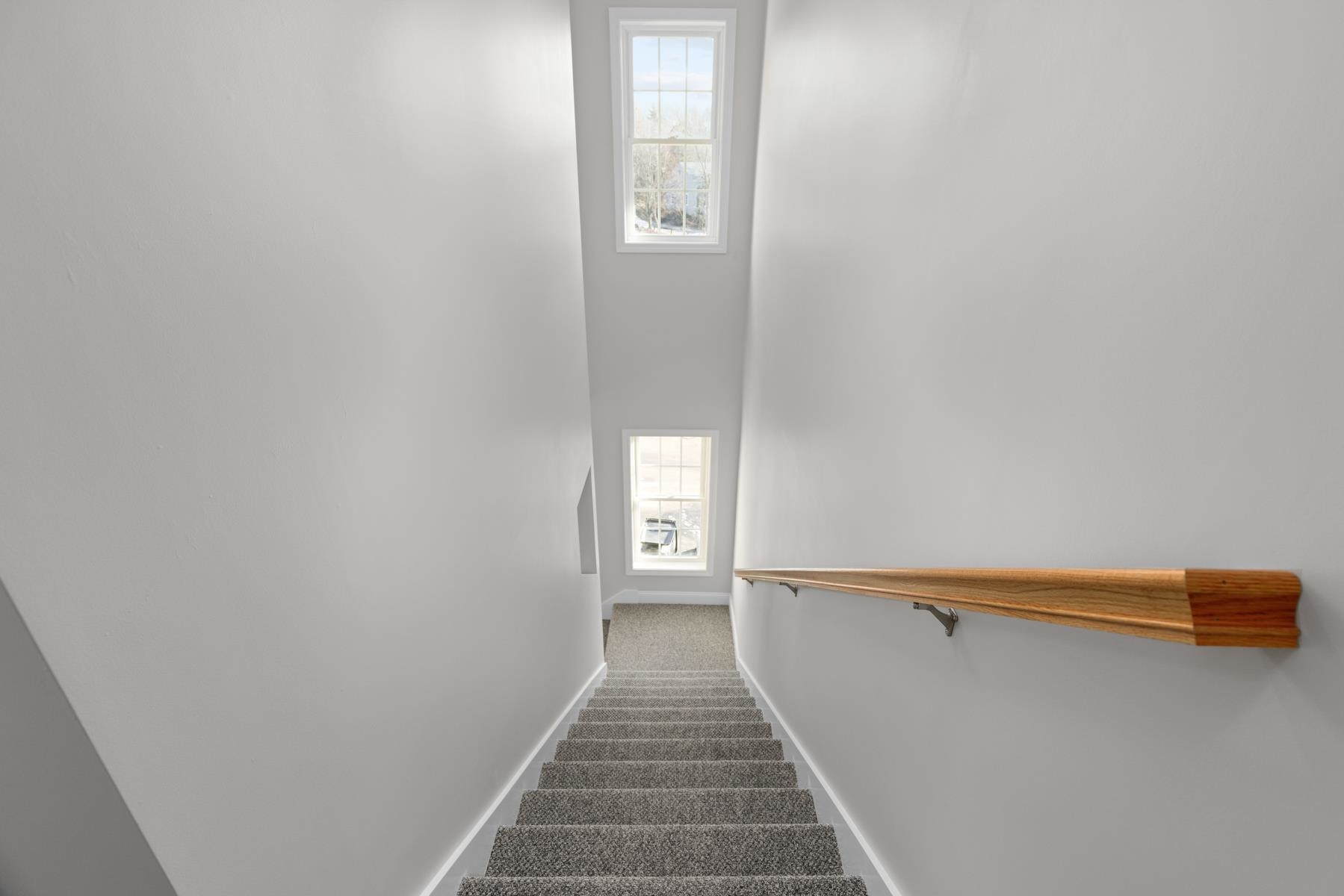 601 Old Wellington Road, Unit E Manchester, NH 03104 - Photo 8 of 14 Gallery Image 8