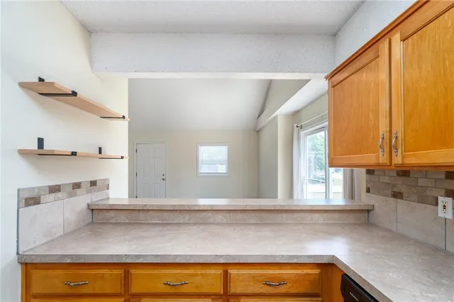 $179,500 | 2523 Morningside Drive, Lawrence, KS 66047