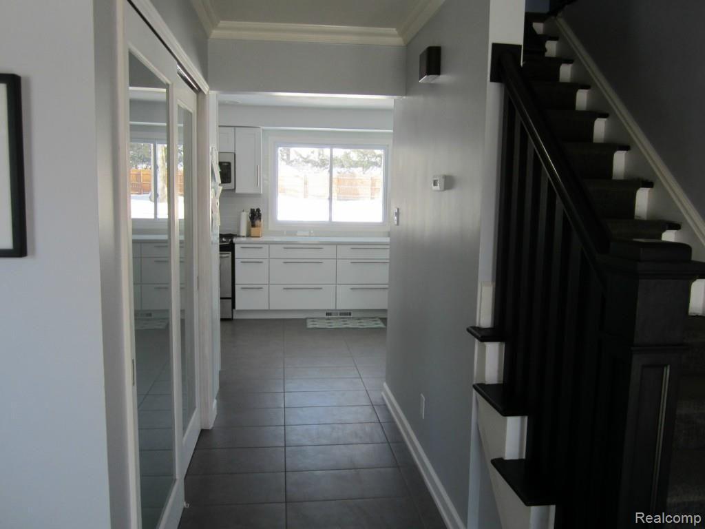 754 Birch Tree Lane Rochester Hills, MI 48306 - Photo 2 of 53