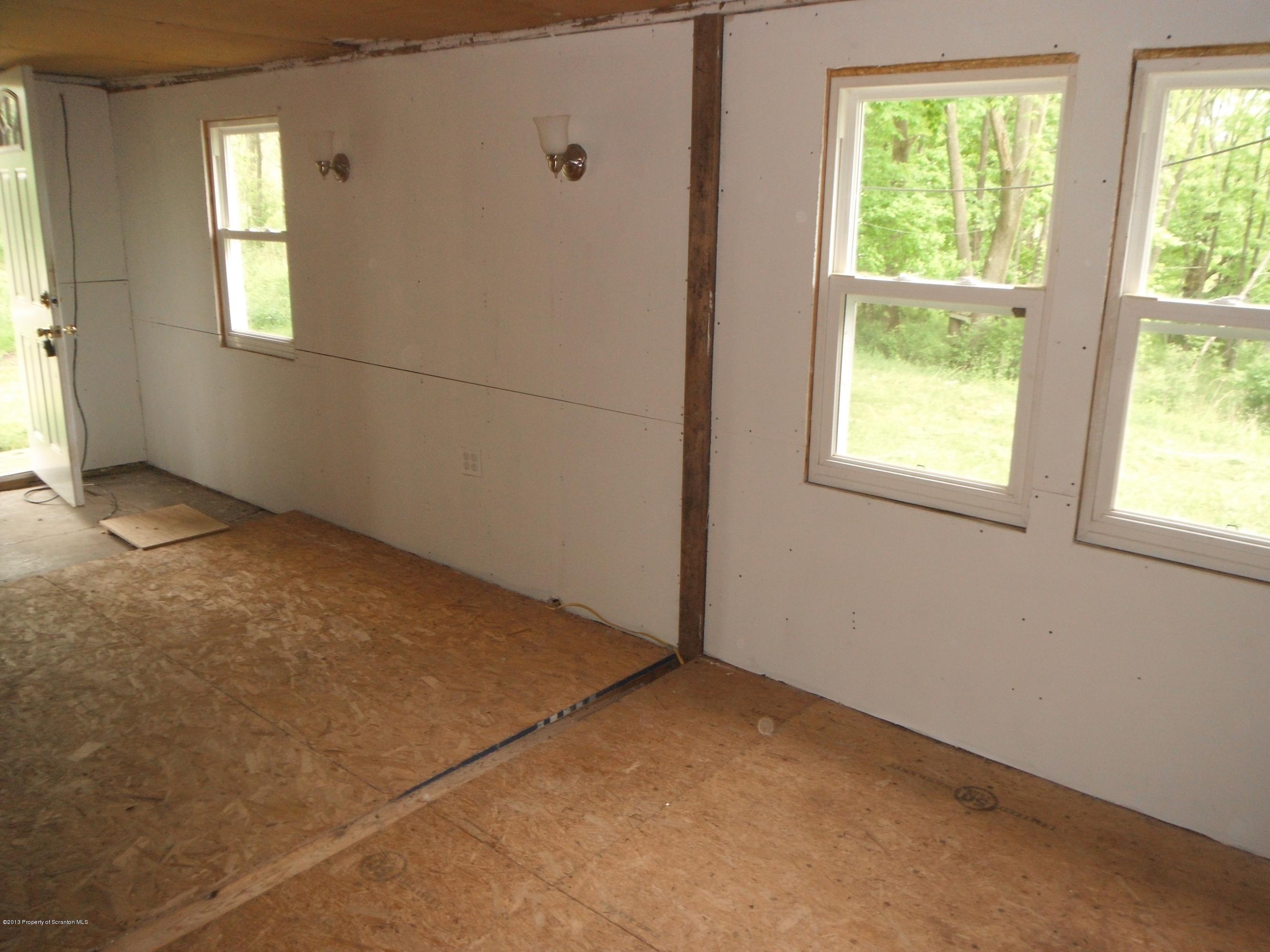 3550 Altemier Road Lake Ariel, PA 18436 - Photo 5 of 13 Gallery Image 5