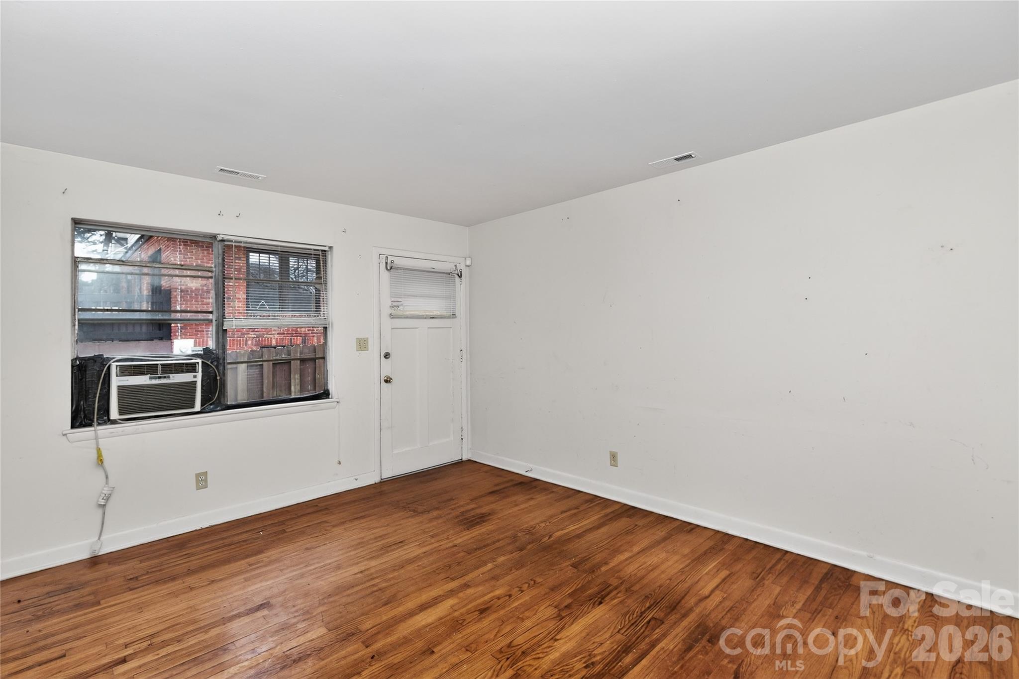 517 Grandin Road Charlotte, NC 28208 - Photo 19 of 33