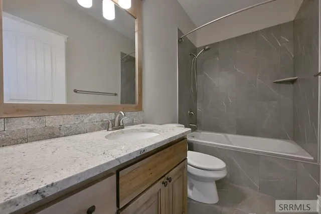 $635,000 | 3509 South Boulder Creek Lane, Ammon, ID 83406