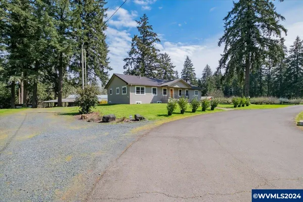 $1,200,000 | 28095 Santiam Highway, Sweet Home, OR 97386