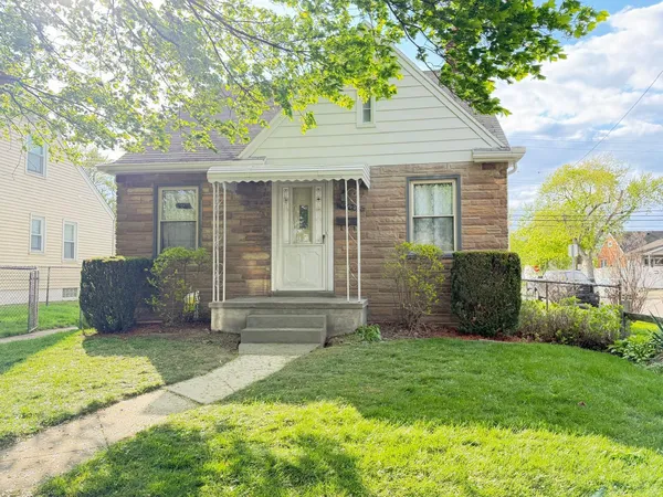 $179,900 | 17405 Palmer Street, Melvindale, MI 48122