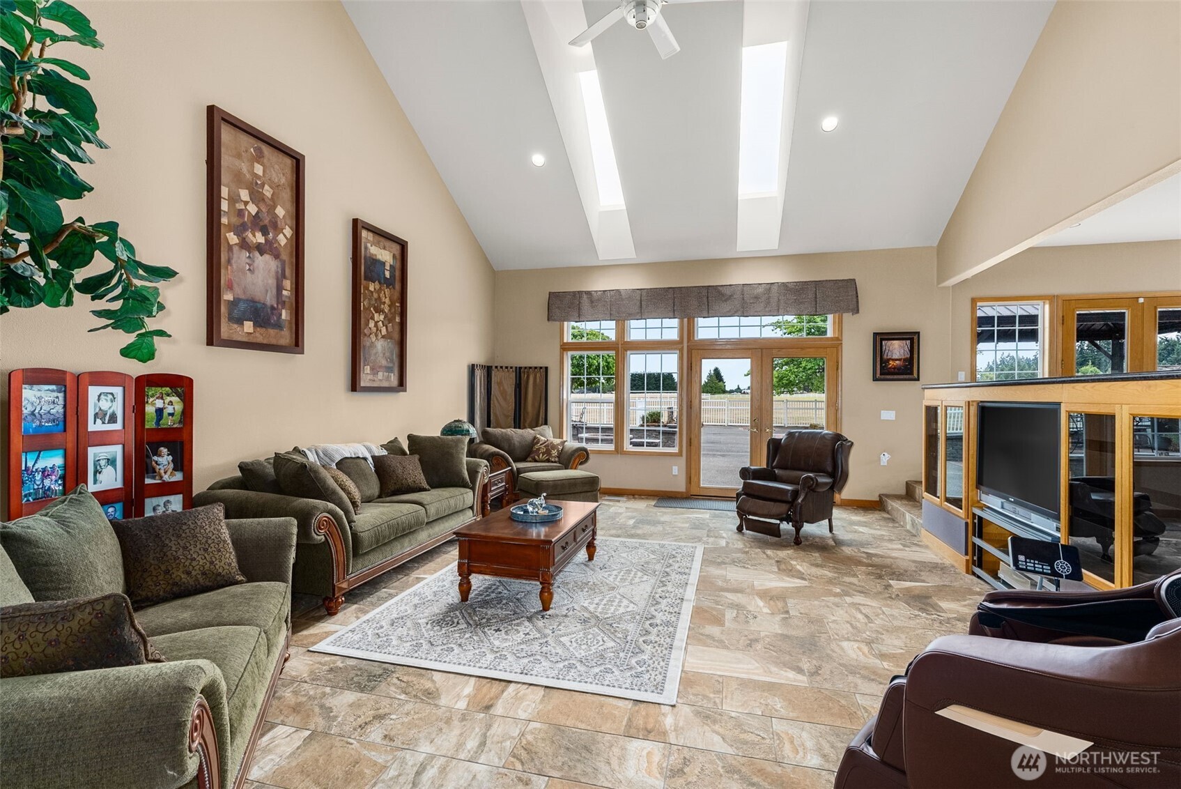 18602 Paulson Street Southwest Rochester, WA 98579 - Photo 11 of 40 Gallery Image 11