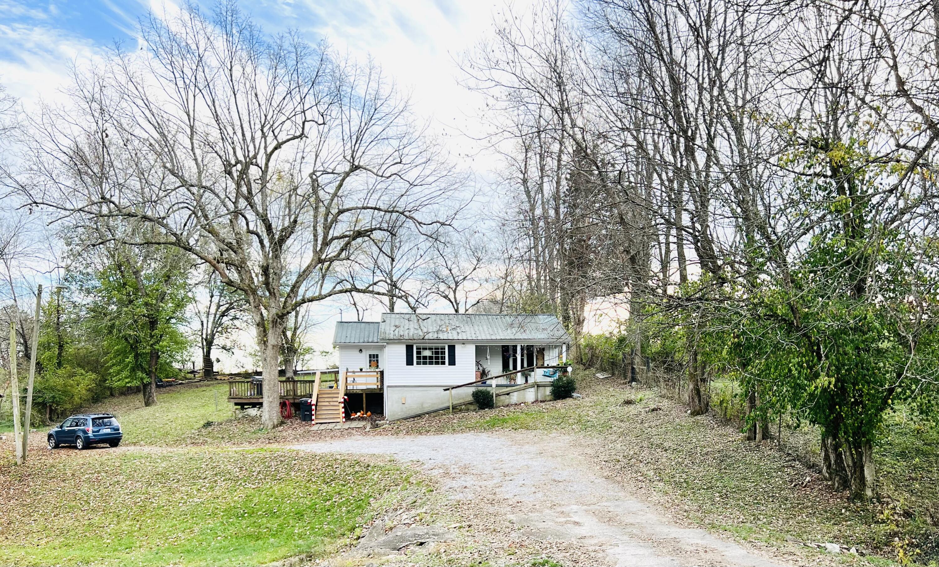 1389 Paper Mill Road Lancaster, KY 40444 - Photo 1 of 23 IMG_1318