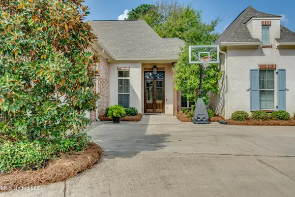 $739,900 | 103 Ridgetop Circle, Flowood, MS 39232