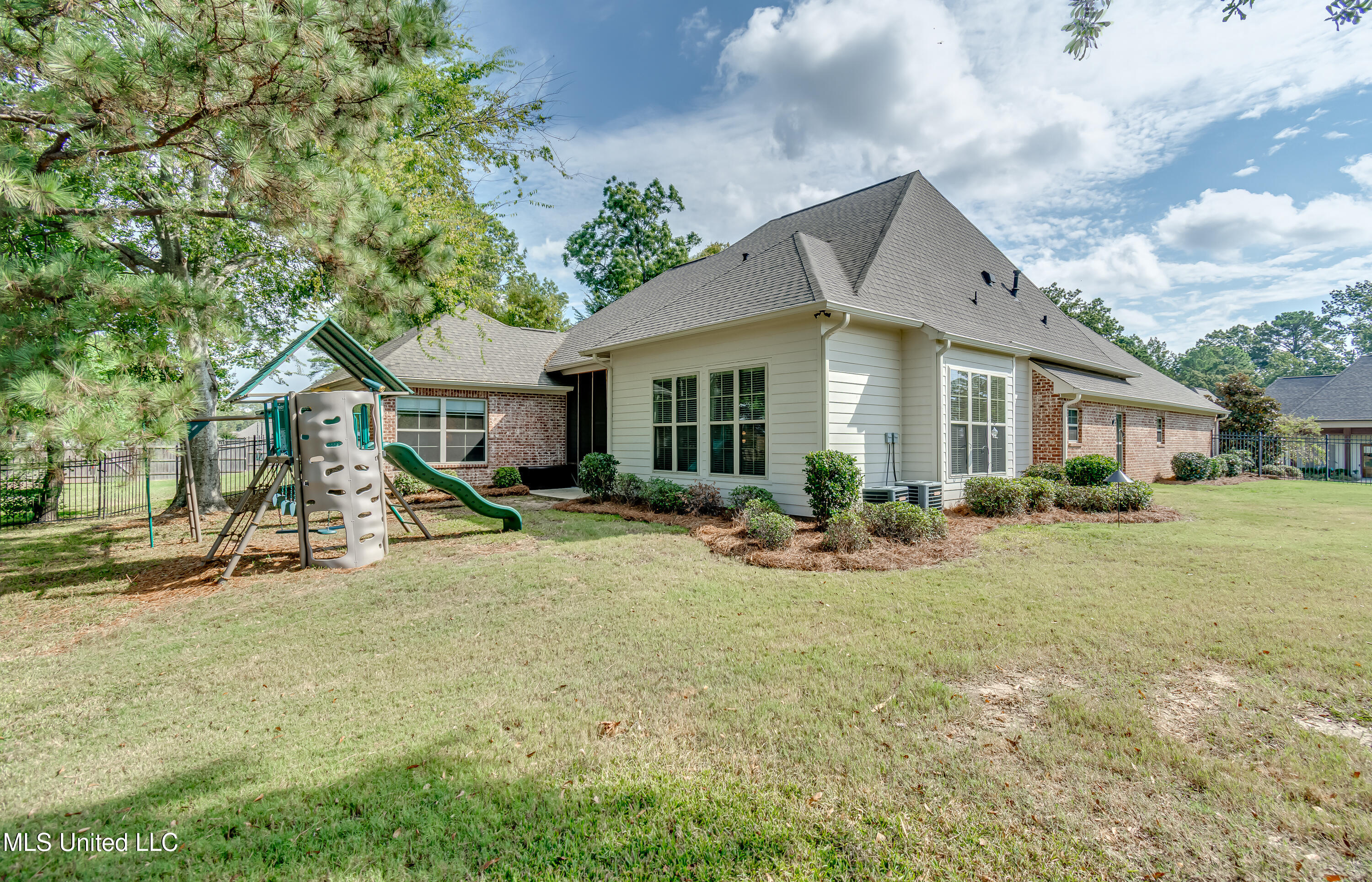 103 Ridgetop Circle Flowood, MS 39232 - Photo 80 of 87 103 Ridgetop Cir-11